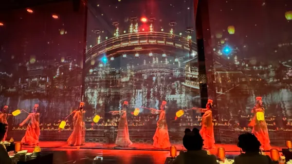 Kaifeng Qingming Riverside Song dynasty banquet (immersive ancient Chinese imperial feast + Song dynasty dining etiquette culture experience + emperor-grade audiovisual experience)