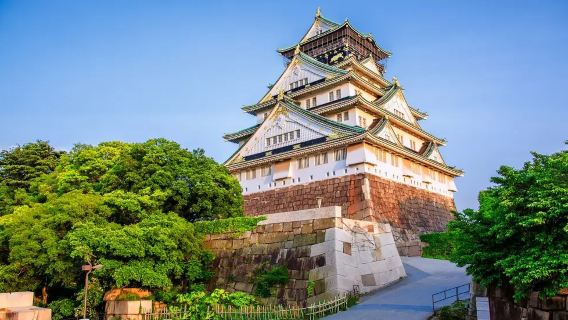 Visita guiada a pie de 1.5 horas a la Torre del castillo de Osaka [incluye entrada y visita a la torre]
