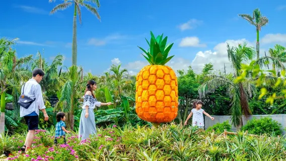 Japan Okinawa noorden op maat tour | Manzamou + Ryukyumura + Nago Pineapple Park + Kouri Ocean Tower