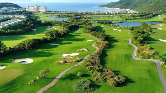 Nha Trang: Experience Vinpearl Golf Nha Trang Course with Green Fee, Caddie & Lunch