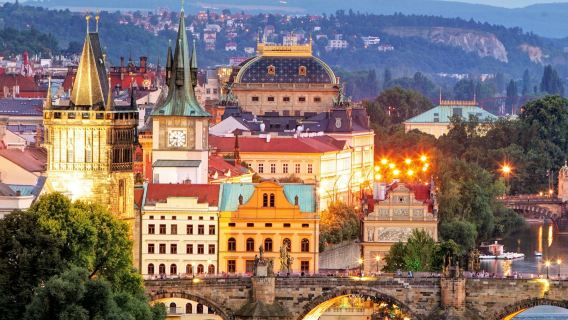 Prague: Old Town Bridge Tower & Evening Tour