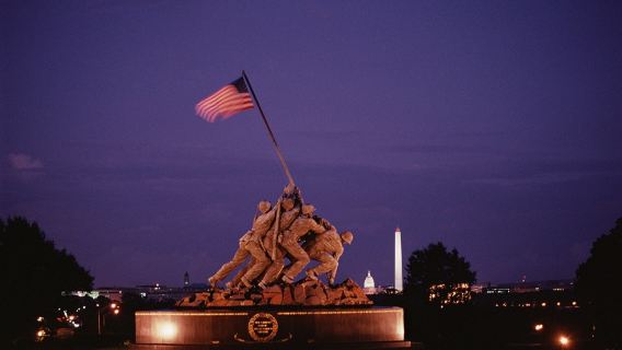 Washington DC: 2.5-Hr Monuments Bus Tour