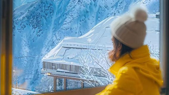Viaje privado de 2 días desde Chengdu a las Montañas Siguniang + Valle Bipeng con conductor y coche de alquiler