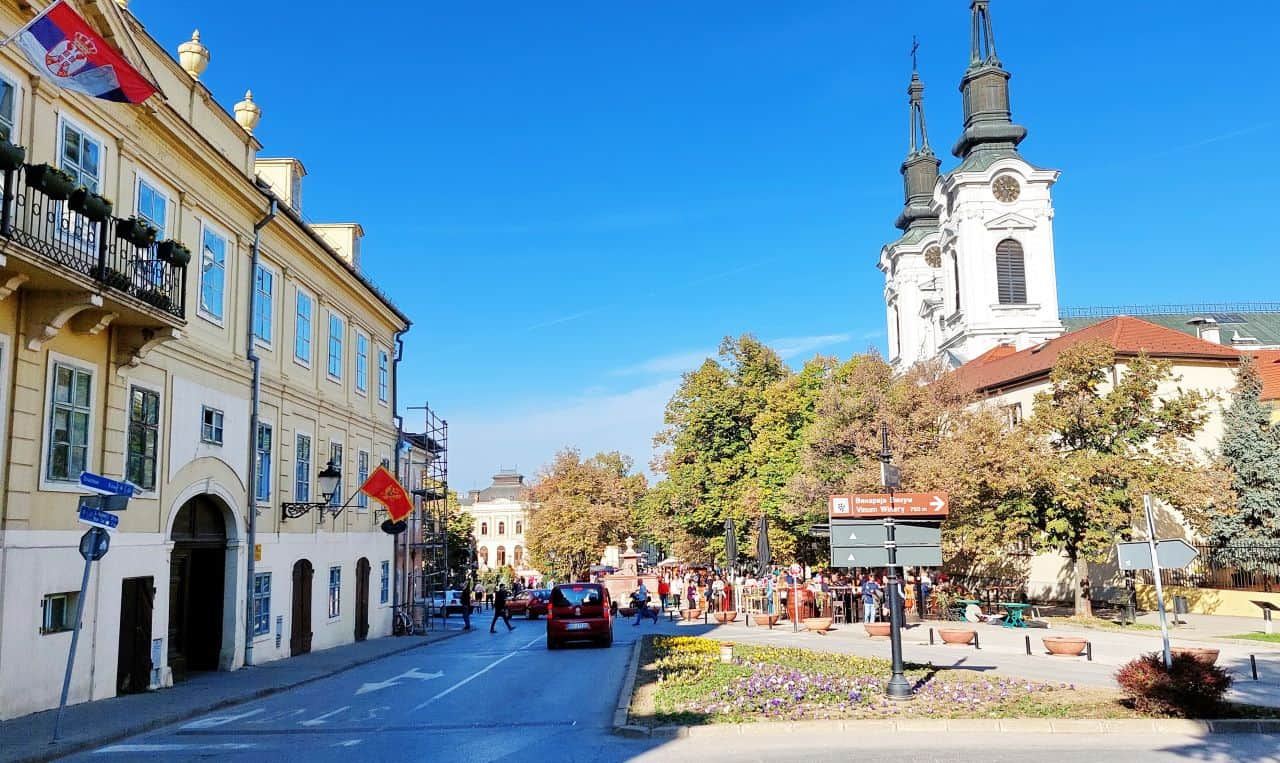 ออกเดินทางจากเบลเกรด: สำรวจโนวิสาด วัดฟรุชกากอรา และโรงเหล้าเก่าแก่ร้อยปี