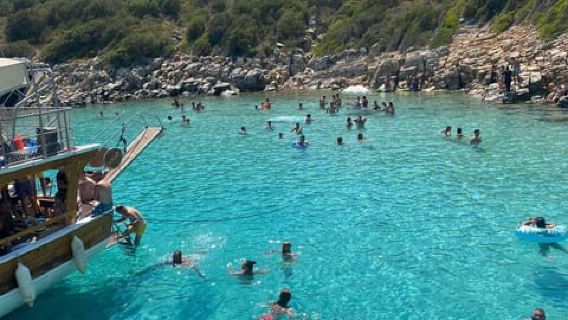 Bodrum: Excursión a la isla Cleopatra con paradas para comer y nadar