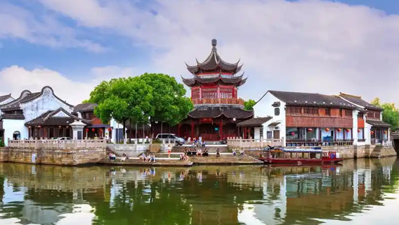 Сучжоу индивидуальный трансфер/аренда автомобиля с водителем, гид-переводчик, встреча и проводы, туры, выставки, деловые поездки, сопровождение в больницу