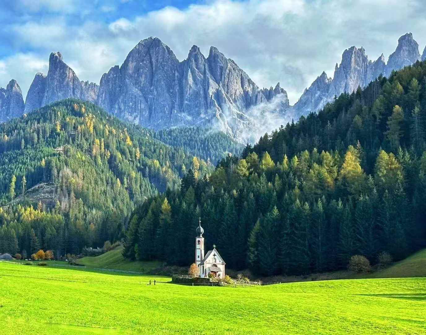 義大利多洛米蒂-富內斯山谷-刀鋒山/休斯高原-米蘭/威尼斯