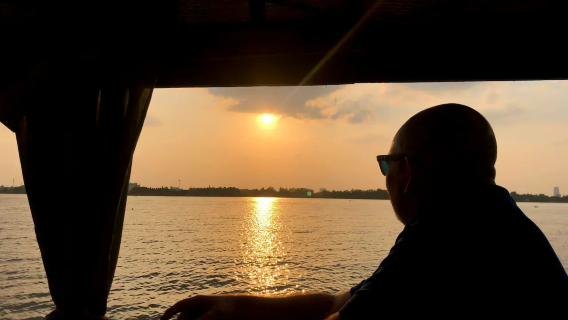 MEKONG AU CRÉPUSCULE - EXCURSION AU COUCHER DE SOLEIL À CAN THO