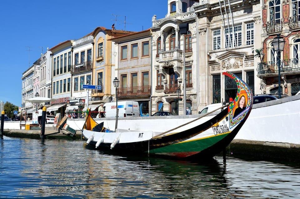 Aveiro : excursion en bateau sur le Moliceiro