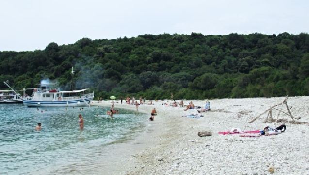 Kerkyra Cruise Pesisir dengan BBQ