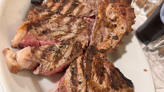 Florence Trattoria Marione tempahan tempat duduk restoran viral