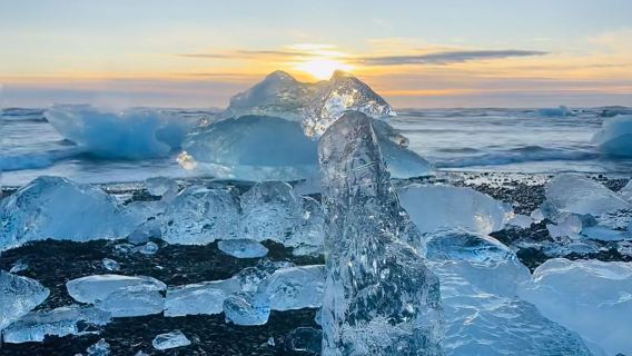冰島冰河湖-鑽石冰沙灘-瓦特納冰原一日遊