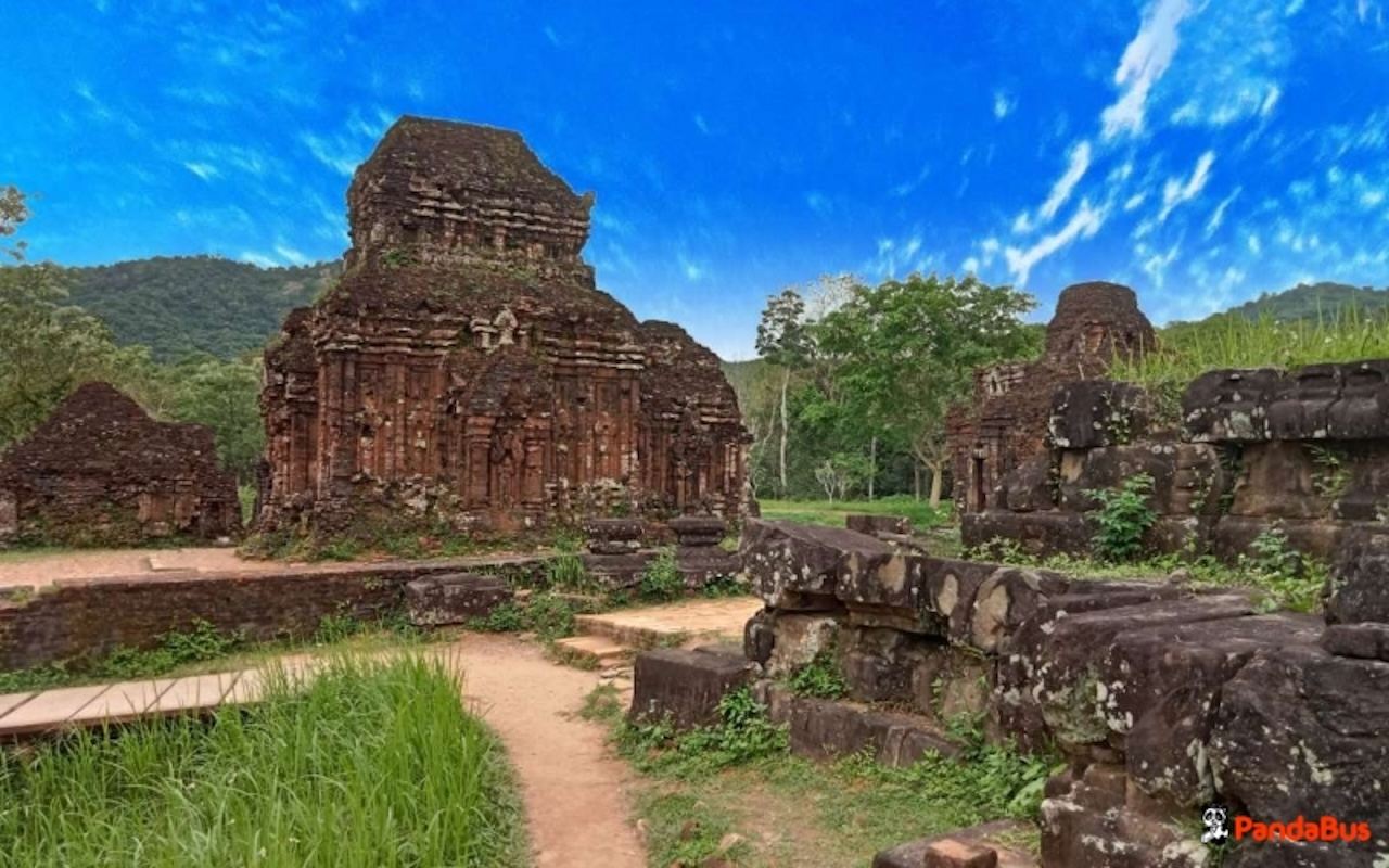 ダナン発着 | 世界遺産・ミーソン遺跡 午前半日観光 | 日本語ガイド (ダナン市内のホテル発)