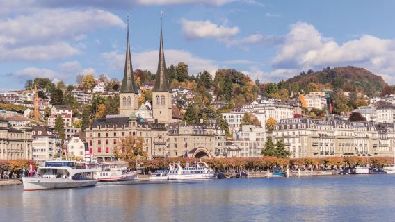 避開人潮的絕美山光湖海琉森包車一日遊