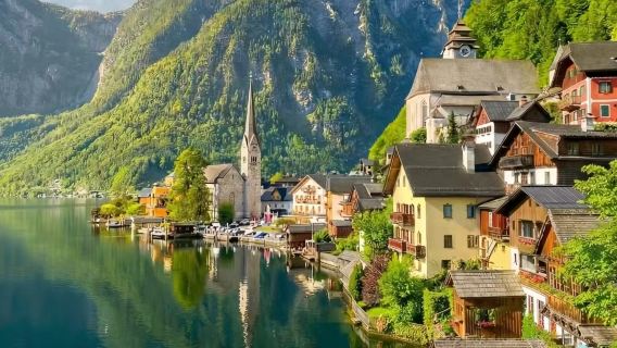 Austria 1-day private charter tour in Vienna + Salzburg + Hallstatt / customizable itinerary