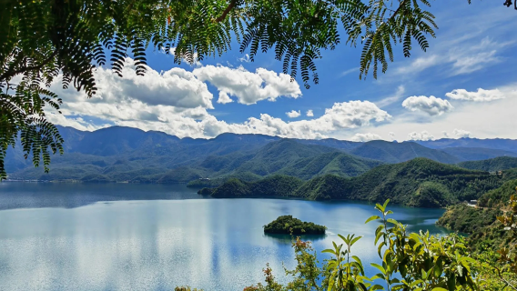 Pilihan hiburan tulen | Perjalanan panorama Lugu Lake, Pemandangan sekitar Teluk Dewi + Pengalaman perahu tradisional yang unik
