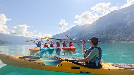 Kayak Tour of the Turquoise Lake Brienz