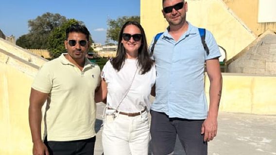 Jaipur: Full-Day Sightseeing Tour by Car with Guide