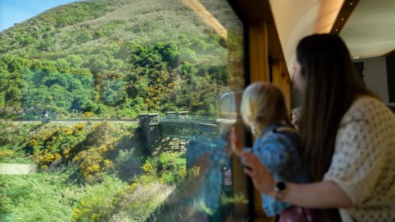 Dunedin: Scenic Railway Tour Through the Taieri Gorge