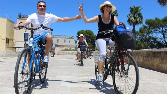 Bari: Guided Bike Tour with Local Tasting