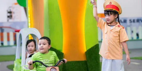 VinKE 及 Vinpearl 河內水族館門票:VinKE 遊樂場入場券 + 免費小食現金券