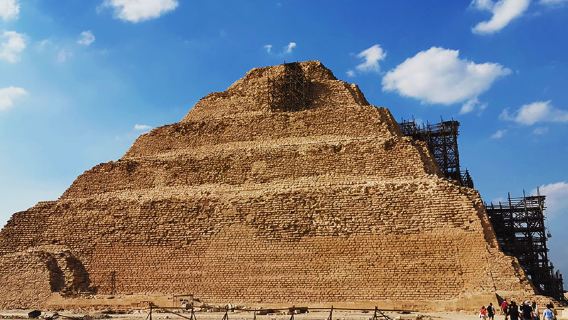 Tagesausflug zu vier Sehenswürdigkeiten in Kairo, Ägypten: Pyramiden, Sakkara, Dahschur, Stufenpyramide und Mit Rahina Museum (Chinesisch und Englisch)