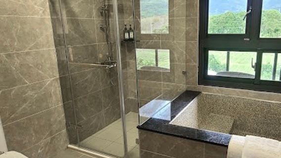 Gutschein für ein Thermalbad für 2 Personen in einem Zimmer im Mishiga Hot Spring Hotel, Ruisui, Hualien (180 Minuten an Wochentagen, 120 Minuten an Feiertagen)