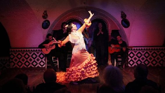 Flamenco Show with drink or tapas or dinner included at Tablao Cordobes in La Rambla Barcelona