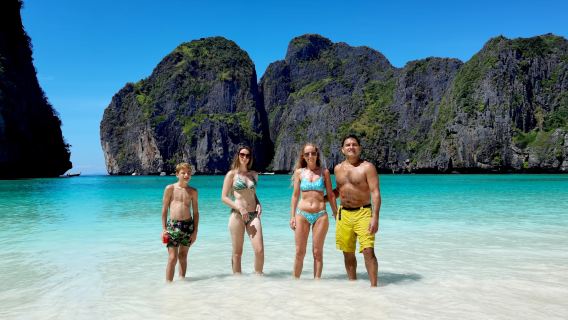 From Koh Lanta: Phi Phi Islands Tour with Maya Bay, Snorkel & Lunch