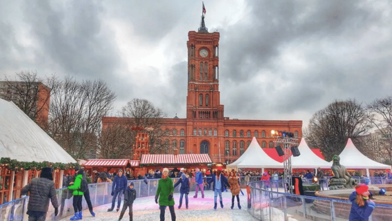 Mercado navideño del Ayuntamiento de RedTown y recorrido a pie por lo más destacado de la ciudad