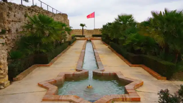 From Valencia: Guided Day Trip to Xàtiva and Anna