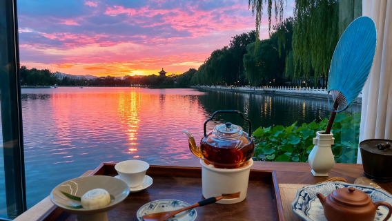Beijing: Pulu Tea House - Near Prince Kung's Palace Museum with Views of Back Lakes (Hou Hai) (Premium Tea + Tea Snacks)