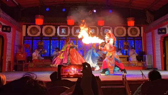 Tickets für die Sichuan-Oper in Chengdu: Maskenwechsel, Eleganz im Shu-Stil, Feuerspucken – Erleben Sie authentische Sichuan-Kultur