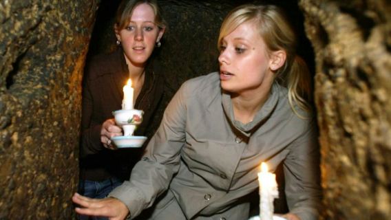 รถไฟใต้ดินเนเปิลส์: ตั๋วเข้าชมแบบไม่ต้องต่อคิว + ทัวร์พร้อมไกด์ + พิซซ่าและเครื่องดื่ม