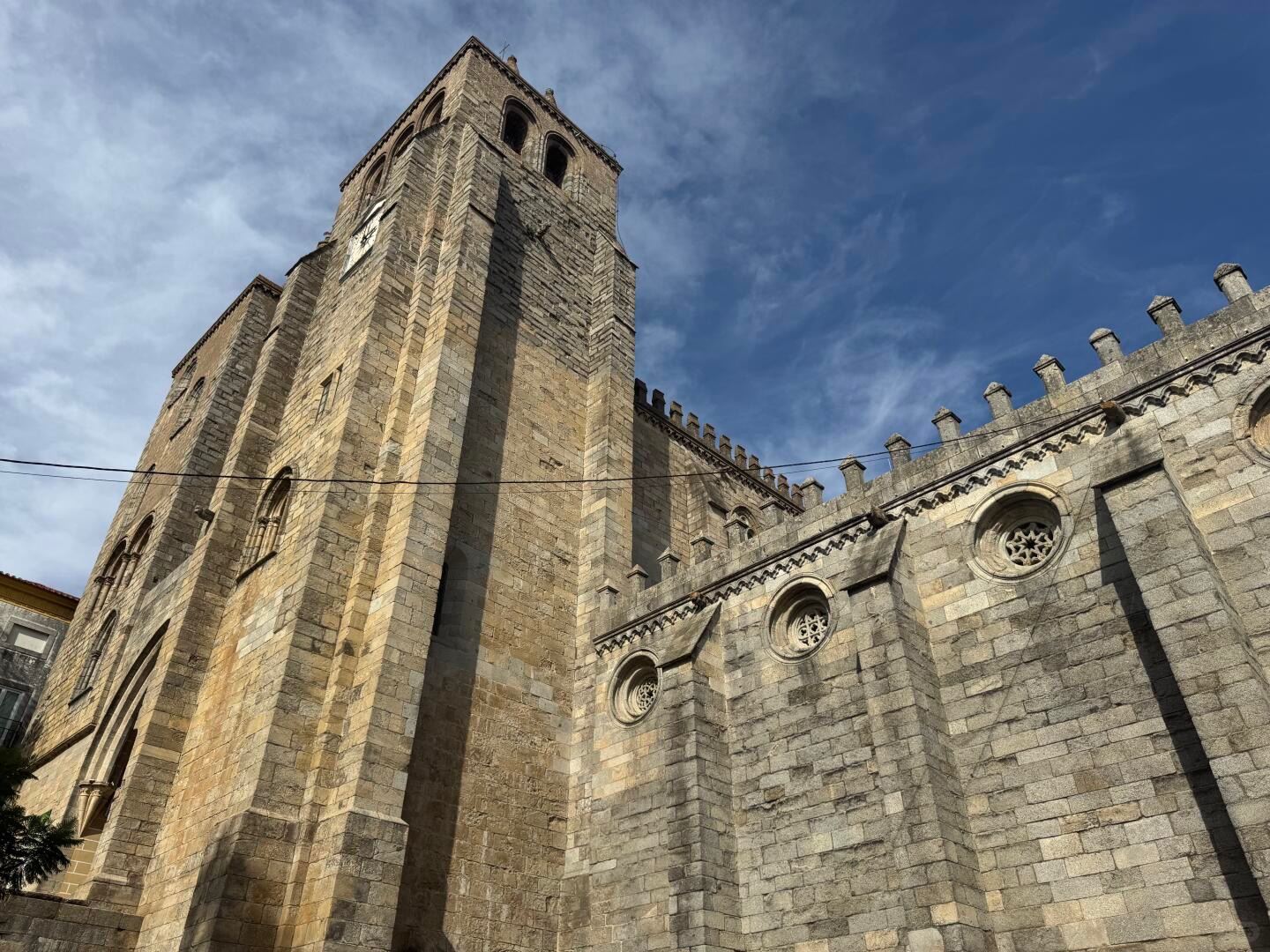 葡萄牙一日遊：埃武拉歷史古城 + 葡萄酒品鑑