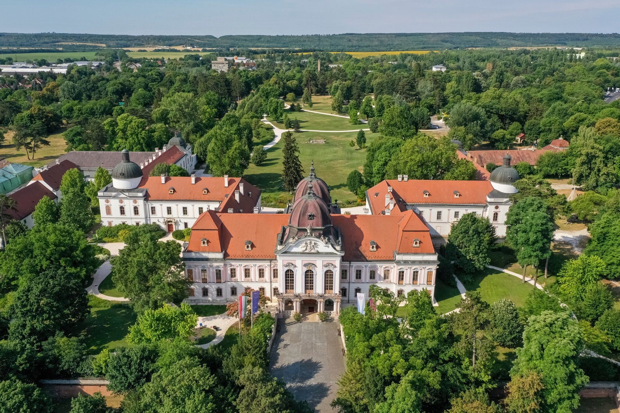 Ungarischer Tagesausflug: Schloss Getterle + Széchenyi-Heilbad + romantische Reise der Ehefrau besuchen