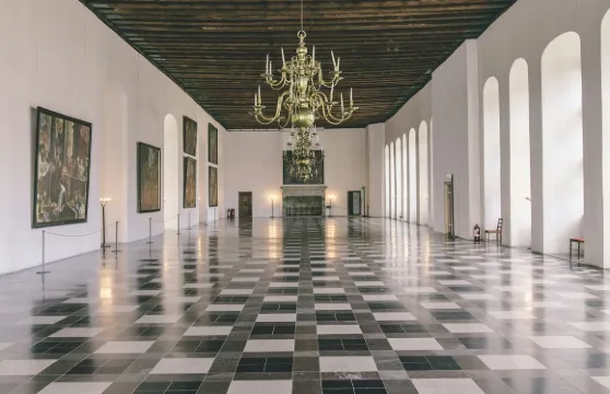 克倫堡：入場門票成人