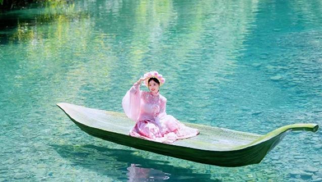 Lawatan Sehari di Lembah Gunung Ping [Termasuk tiket kapal | Termasuk pertukaran pengangkutan | Pilihan pemandangan malam | Hanya aktiviti]