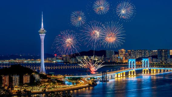[Macao grænsepassering] Privatbil fra Macao til Hong Kong Internationale Lufthavn | Professionel chauffør + minivan med to-regions nummerplade (Alphard) + kørsel over Hongkong-Zhuhai-Macao-broen + problemfri grænsepassering + punkt-til-punkt service