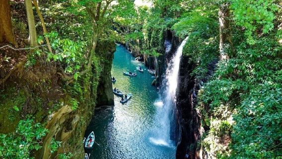Day Tour to Miyazaki Takachiho Gorge & Shrine depart from Fukuoka