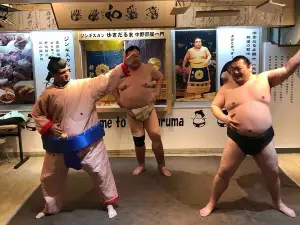 Challenge Sumo Wrestlers and Enjoy Lunch 