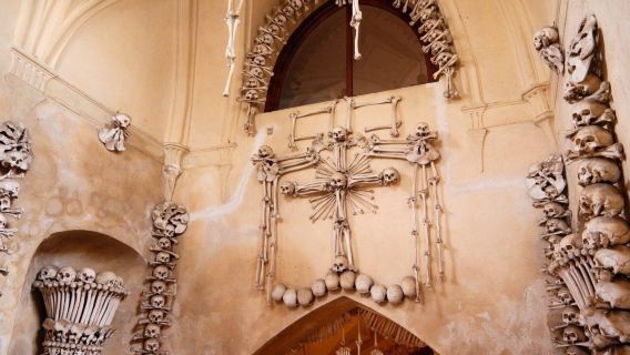 [Lawatan Sehari Prague Czech] Gereja Tulang + Gereja St. Barbara (Tidak Termasuk Tiket)