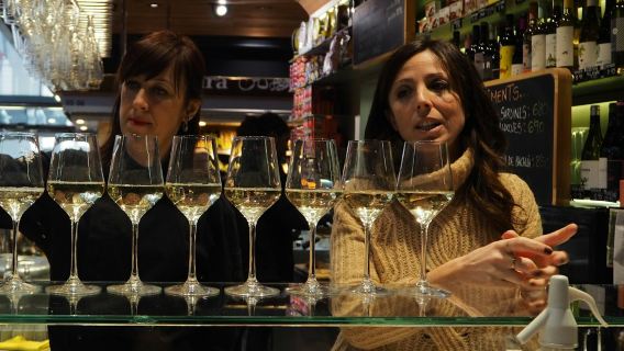 Barcelona: Tour gastronómico por mercados con maridaje de vino