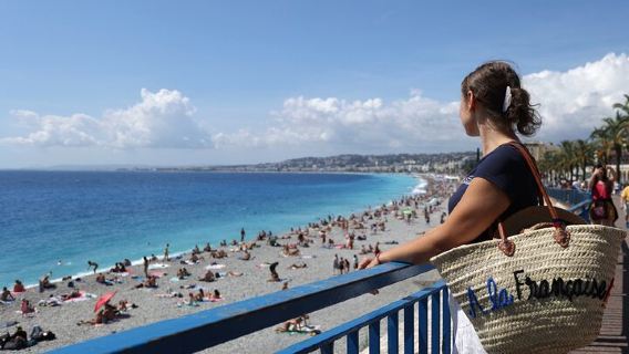 Nice Old Town + Flower Market + Nice Cape Half Day Tour, France|Professional English-speaking guide guide