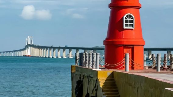 Nan'ao one-day tour[Nan'ao Bridge + Changshanwei Lighthouse + Nature's Gate] English guide