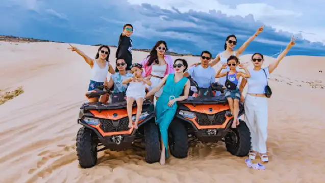 ホーチミン・ムイネワンデーツアー【日本語ガイド+少人数グループ+サファリサンド+フェアリーストリームハイキング】