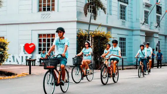 Manila: Historical Bamboo Bike Tour in Intramuros