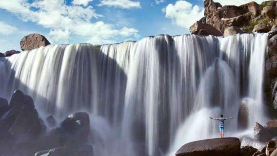 Arequipa: Excursion to Pillones Waterfalls |Ful Day|