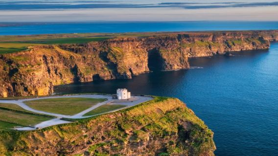 英國愛爾蘭全境都柏林市內包車一日遊【中文司導上門接駁】