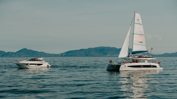 Nemo Yatch - Esperienza di Tour nella Baia di Nha Trang